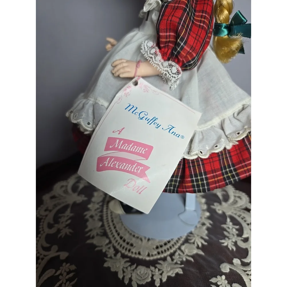 Vintage Doll. Madame Alexander. 